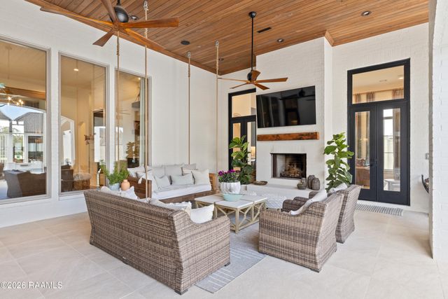 101 Rio Ridge Drive, Lafayette, LA 70508