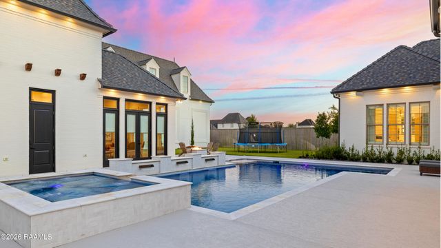 101 Rio Ridge Drive, Lafayette, LA 70508