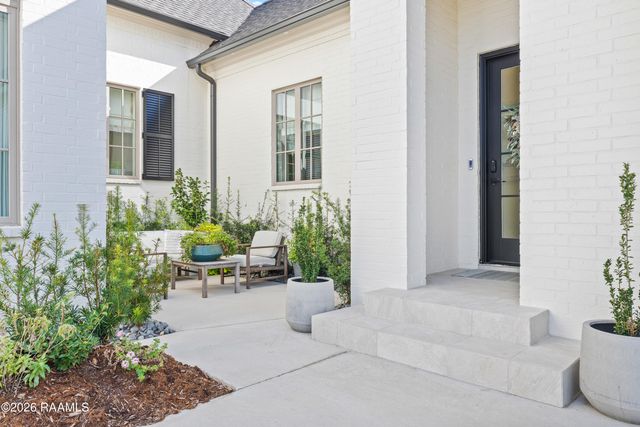 101 Rio Ridge Drive, Lafayette, LA 70508