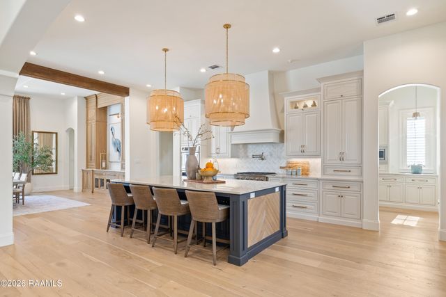 101 Rio Ridge Drive, Lafayette, LA 70508