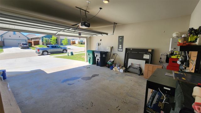 2221 Redwing Drive, Denton, TX 76205