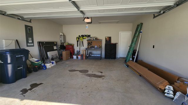 2221 Redwing Drive, Denton, TX 76205