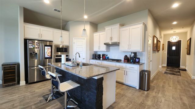 2221 Redwing Drive, Denton, TX 76205
