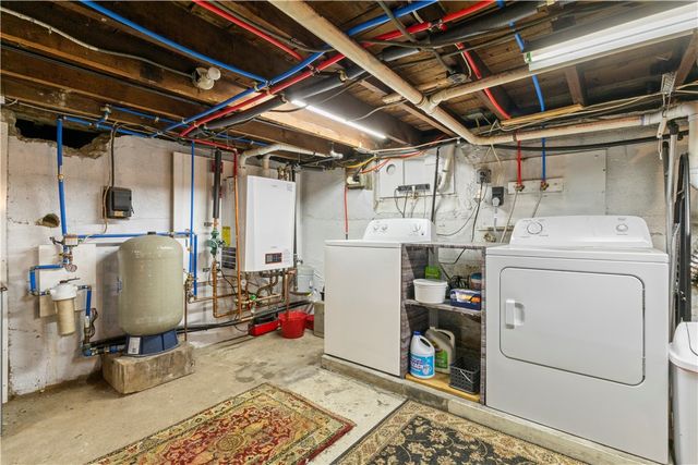 1 Capron Road, Smithfield, RI 02917