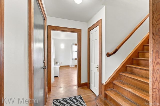 1526 W Houstonia Avenue, Royal Oak, MI 48073
