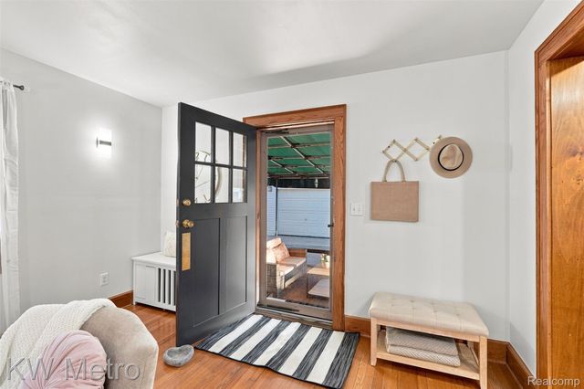 1526 W Houstonia Avenue, Royal Oak, MI 48073