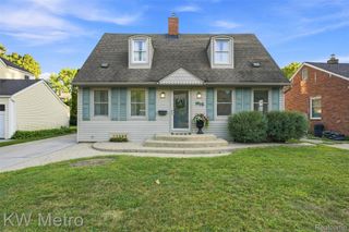 1526 W Houstonia Avenue, Royal Oak, MI 48073