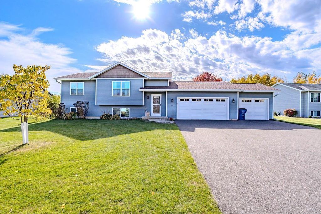 819 SEDONA COURT, Kronenwetter, WI 54455