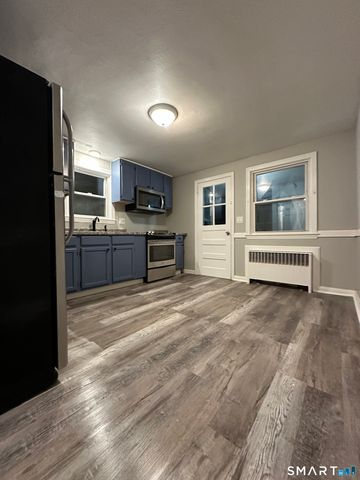 574 South Quaker Lane, West Hartford, CT 06110