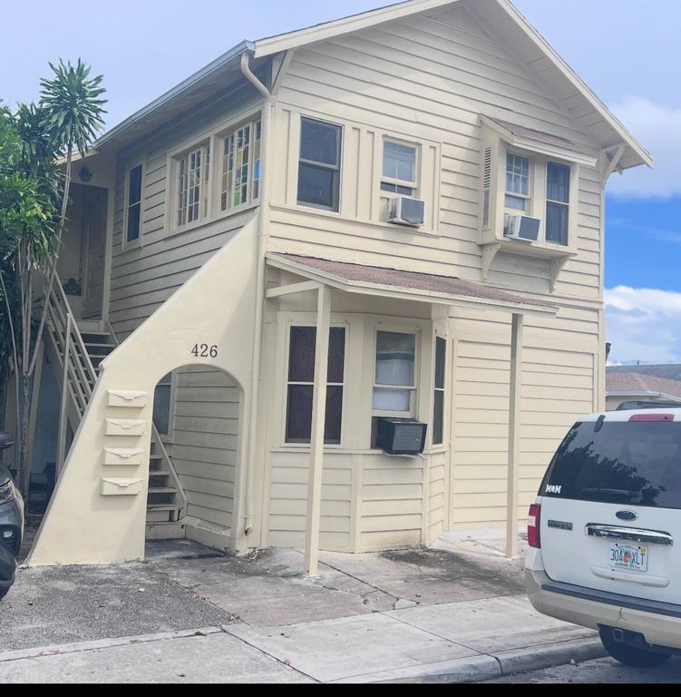 426 N E Street, Lake Worth Beach, FL 33460