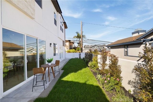 902 Green, Redondo Beach, CA 90278