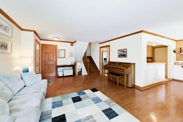 714 W Campbell Street, Arlington Heights, IL 60005