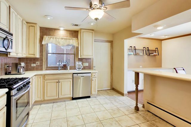 714 W Campbell Street, Arlington Heights, IL 60005