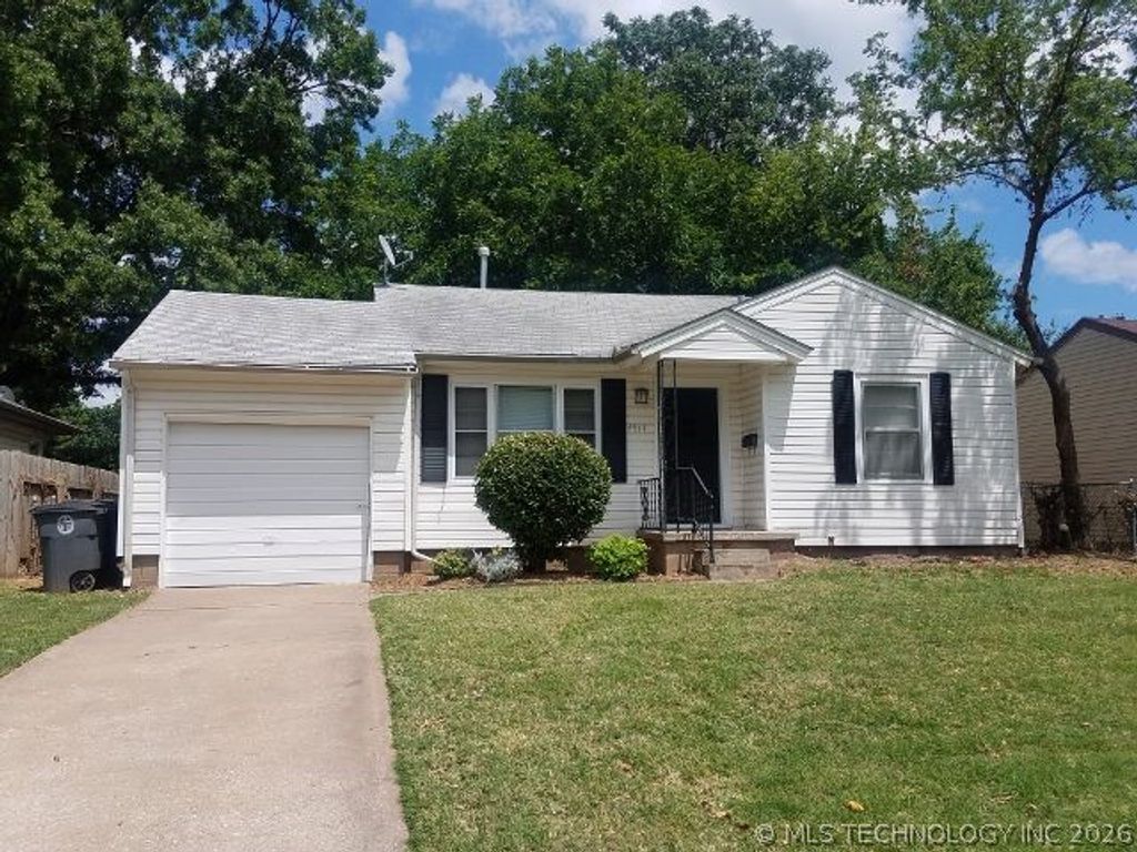 4957 S Boston Place, Tulsa, OK 74105