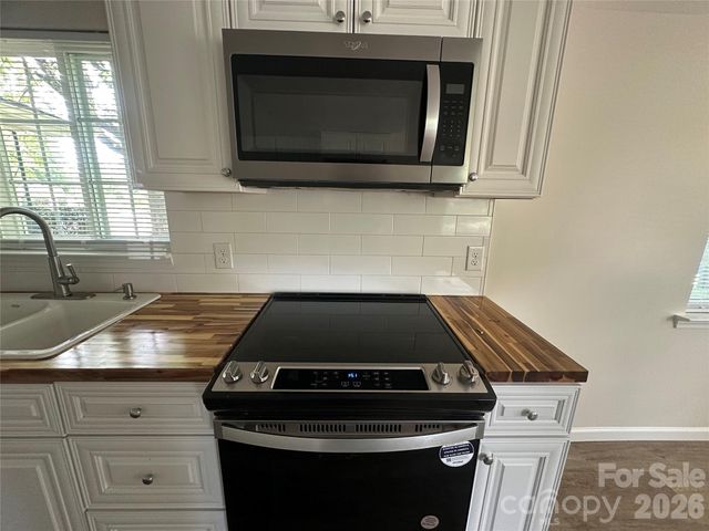 1016 Underwood Road, Matthews, NC 28104