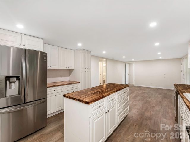 1016 Underwood Road, Matthews, NC 28104