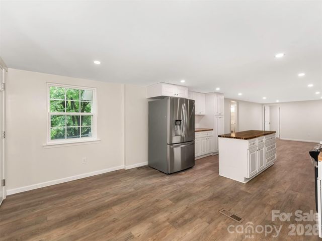 1016 Underwood Road, Matthews, NC 28104