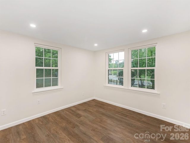 1016 Underwood Road, Matthews, NC 28104