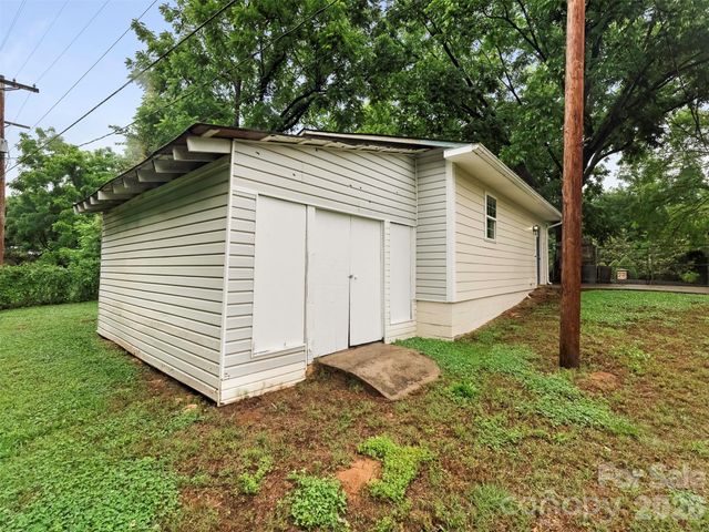 1016 Underwood Road, Matthews, NC 28104