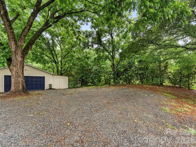 1016 Underwood Road, Matthews, NC 28104