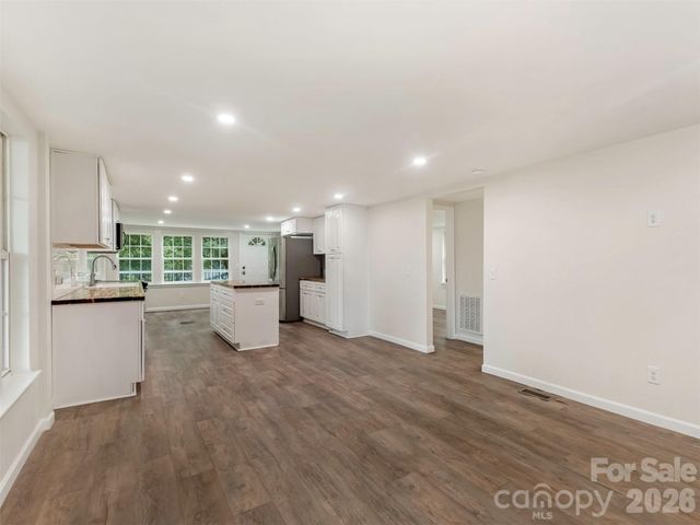 1016 Underwood Road, Matthews, NC 28104