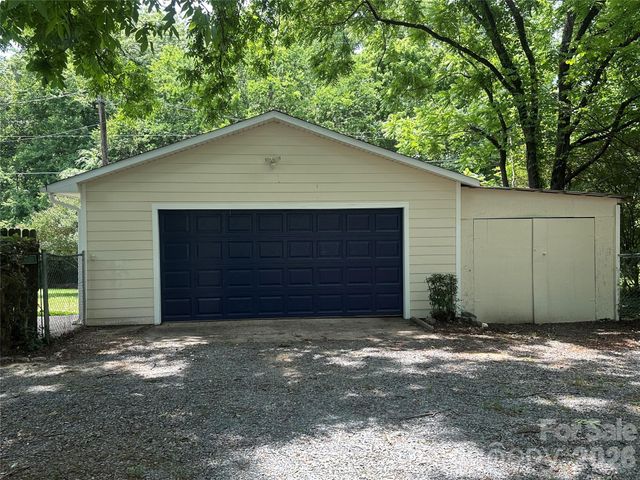 1016 Underwood Road, Matthews, NC 28104
