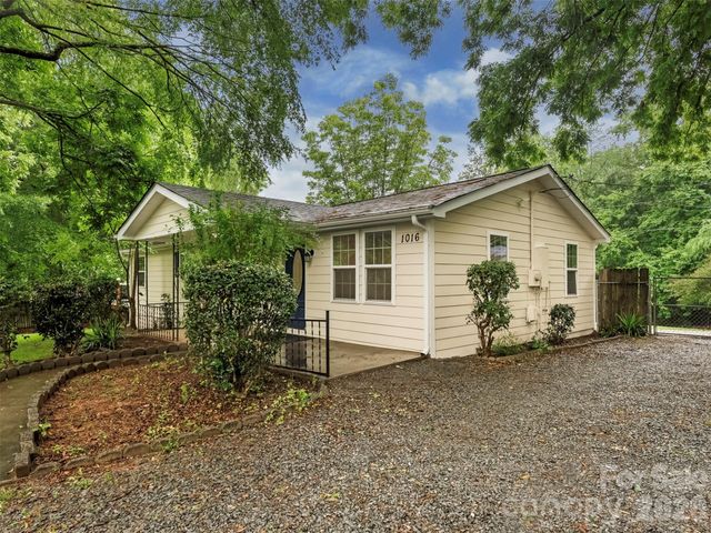 1016 Underwood Road, Matthews, NC 28104