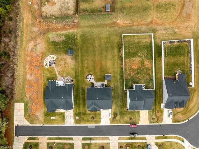 6284 Finch Meadow Court, Clemmons, NC 27012