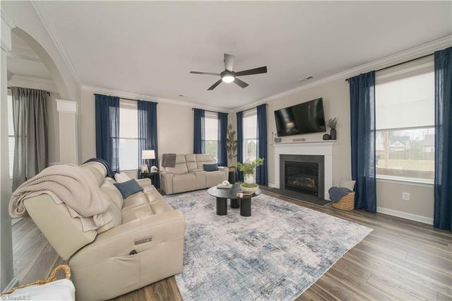 6284 Finch Meadow Court, Clemmons, NC 27012