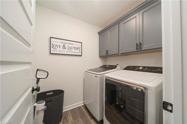 6284 Finch Meadow Court, Clemmons, NC 27012