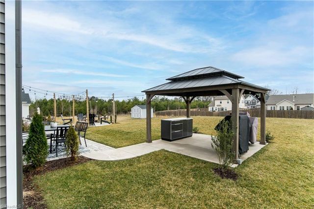 6284 Finch Meadow Court, Clemmons, NC 27012