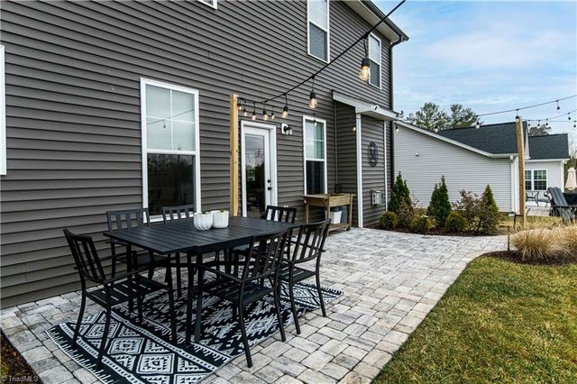 6284 Finch Meadow Court, Clemmons, NC 27012