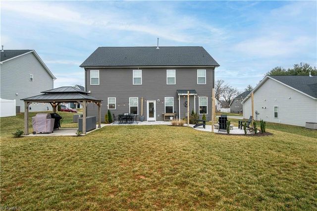 6284 Finch Meadow Court, Clemmons, NC 27012