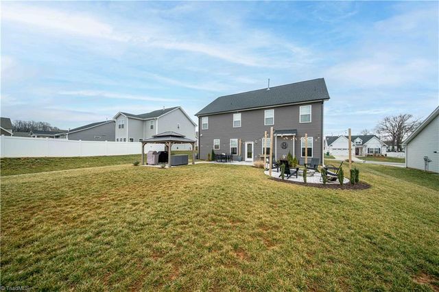 6284 Finch Meadow Court, Clemmons, NC 27012