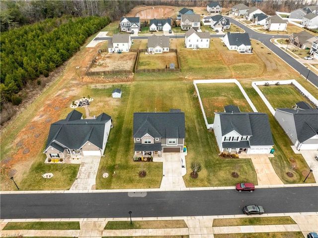 6284 Finch Meadow Court, Clemmons, NC 27012