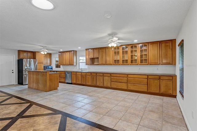 3021 BRANDYWINE DRIVE, Orlando, FL 32806