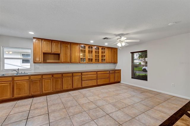 3021 BRANDYWINE DRIVE, Orlando, FL 32806