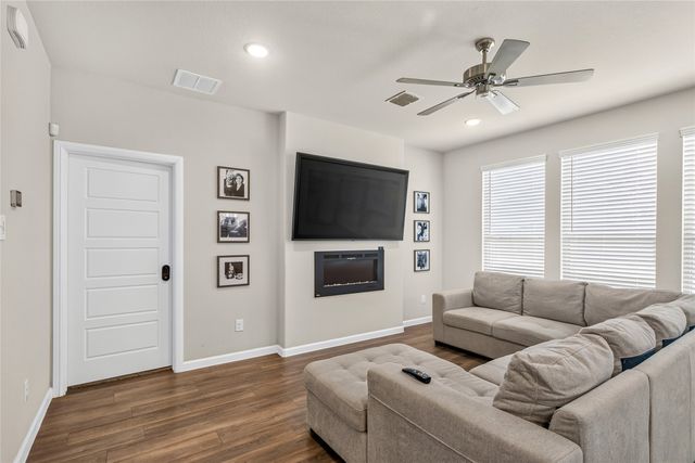 628 Hidden Cove Drive, Princeton, TX 75407