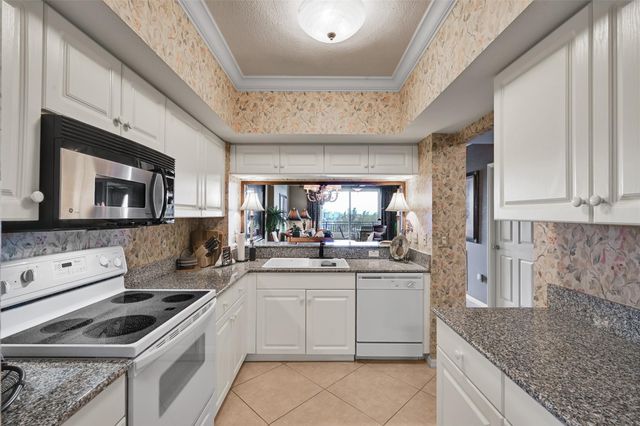 2880 NE 14th Street Causeway 710, Pompano Beach, FL 33062