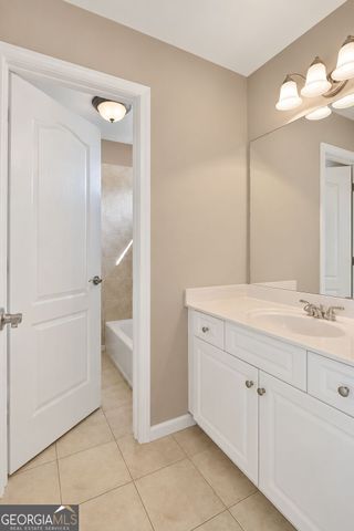 215 River Dance Way, Tyrone, GA 30290