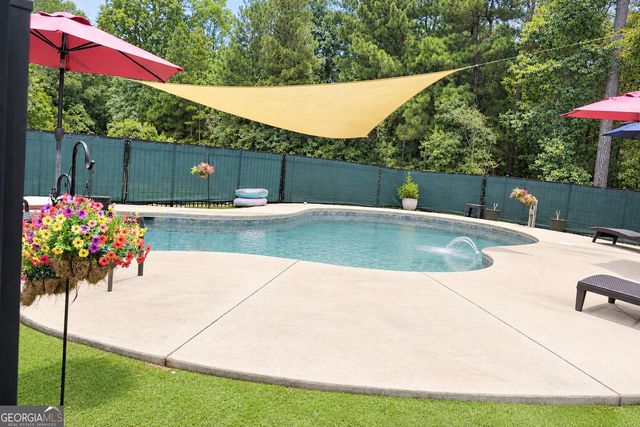 215 River Dance Way, Tyrone, GA 30290