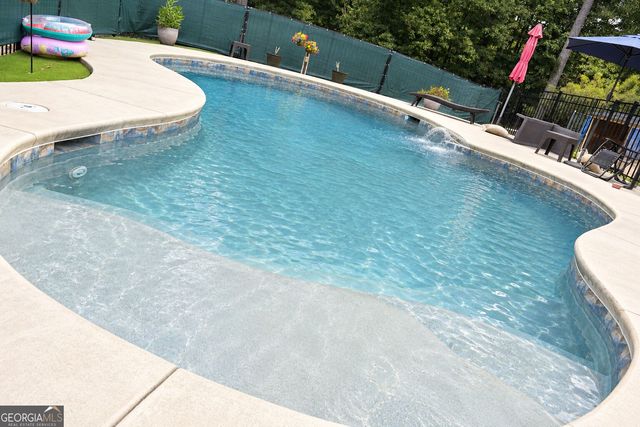 215 River Dance Way, Tyrone, GA 30290