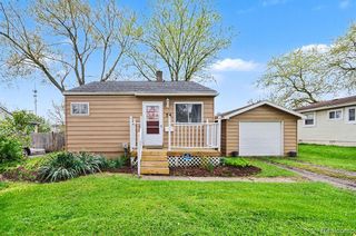 74 E Colgate Avenue, Pontiac, MI 48340