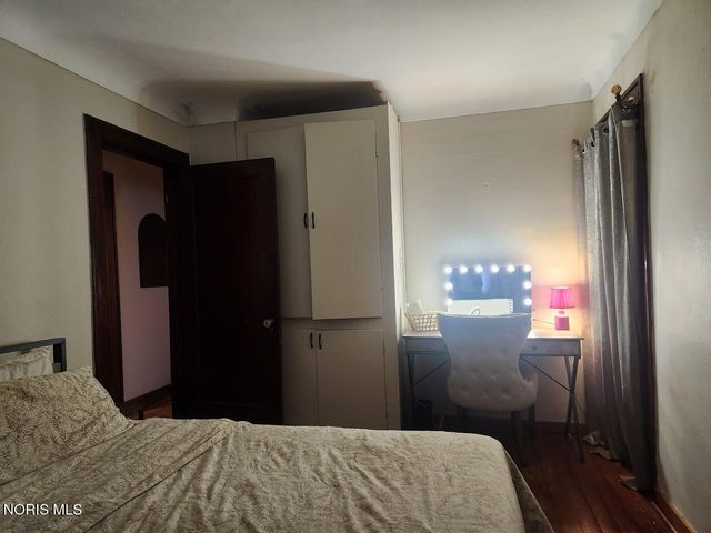 8535 Airport Highway, Holland, OH 43528