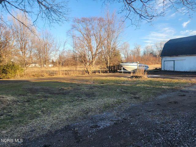 8535 Airport Highway, Holland, OH 43528
