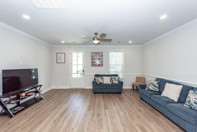 513 Green Fern Drive, Summerville, SC 29483