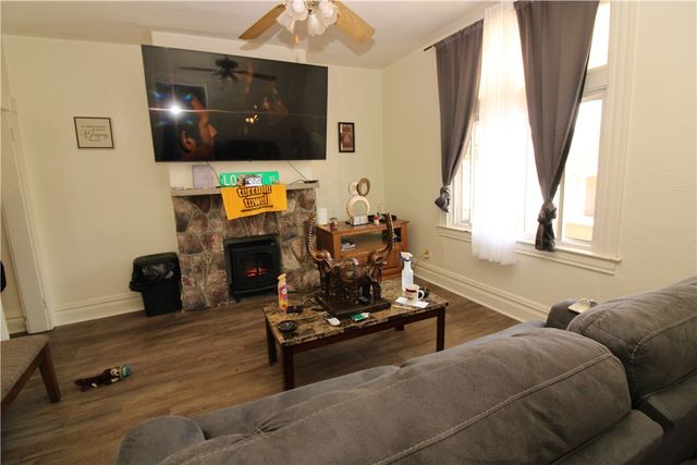 114 Greydon Ave, Mckees Rocks, PA 15136