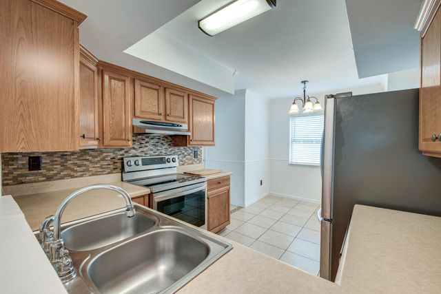 237 Horseshoe Drive, Goose Creek, SC 29445