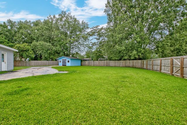 237 Horseshoe Drive, Goose Creek, SC 29445