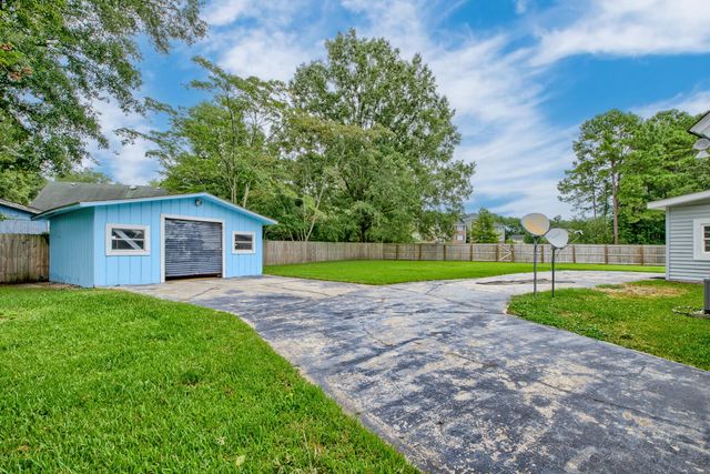 237 Horseshoe Drive, Goose Creek, SC 29445